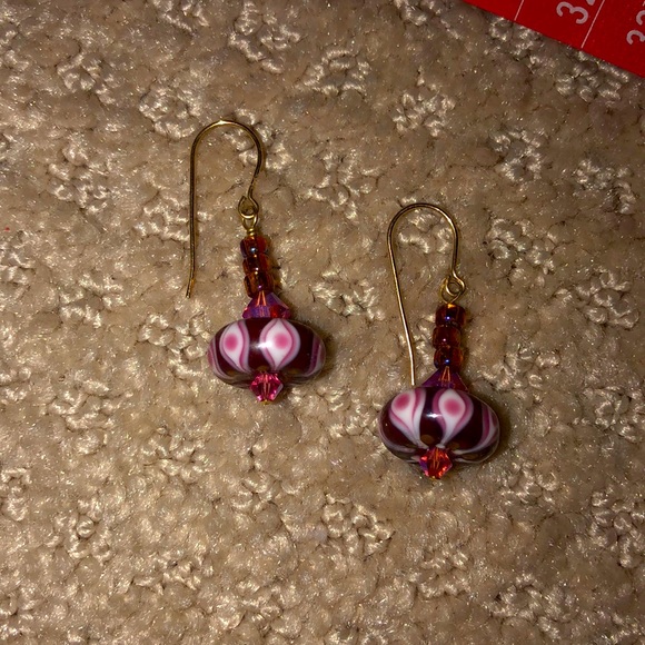 Swarovski and Las Vegas lamp work beaded earrings - Picture 5 of 8